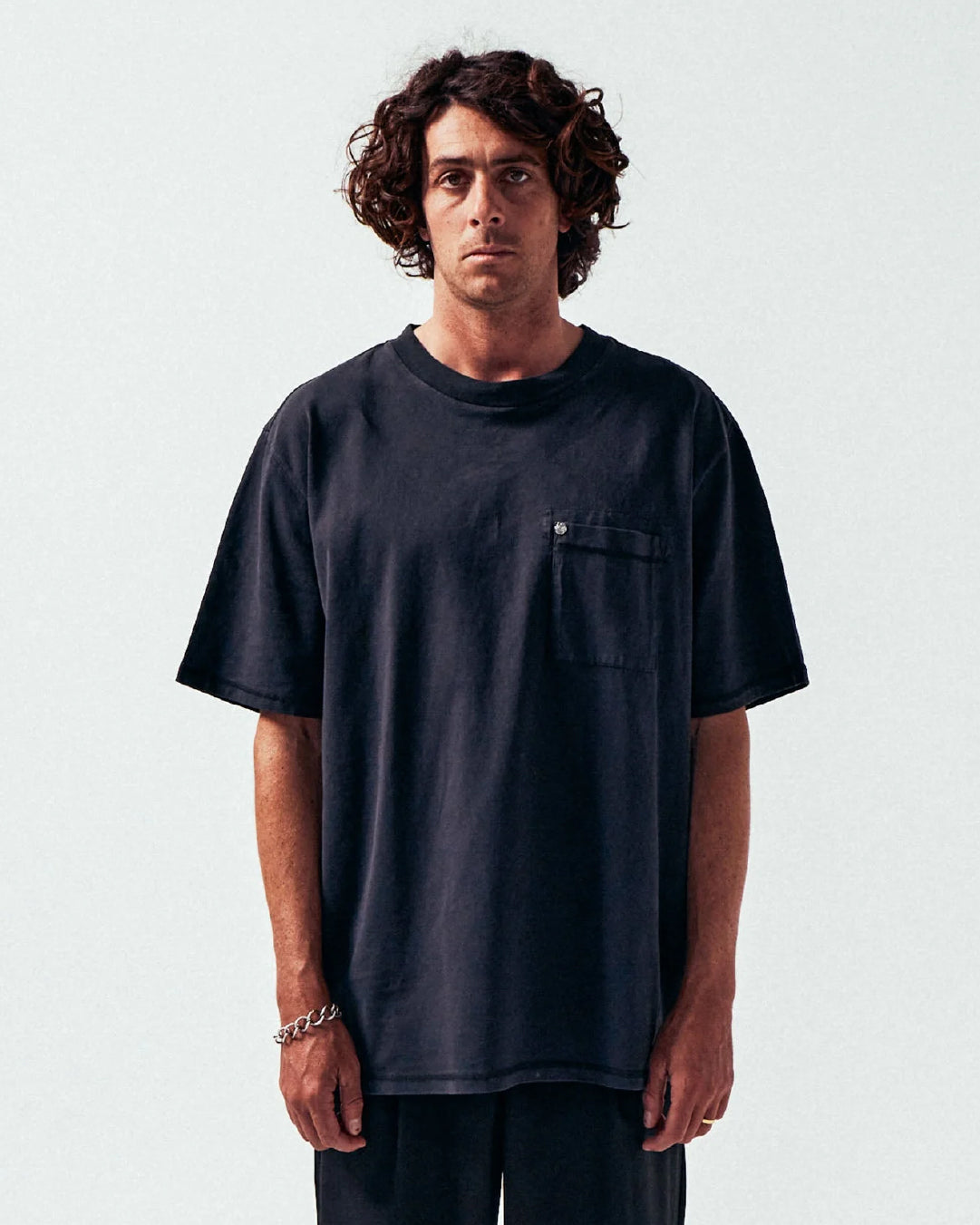Polera CA Oversized Pocket Negro Lavado