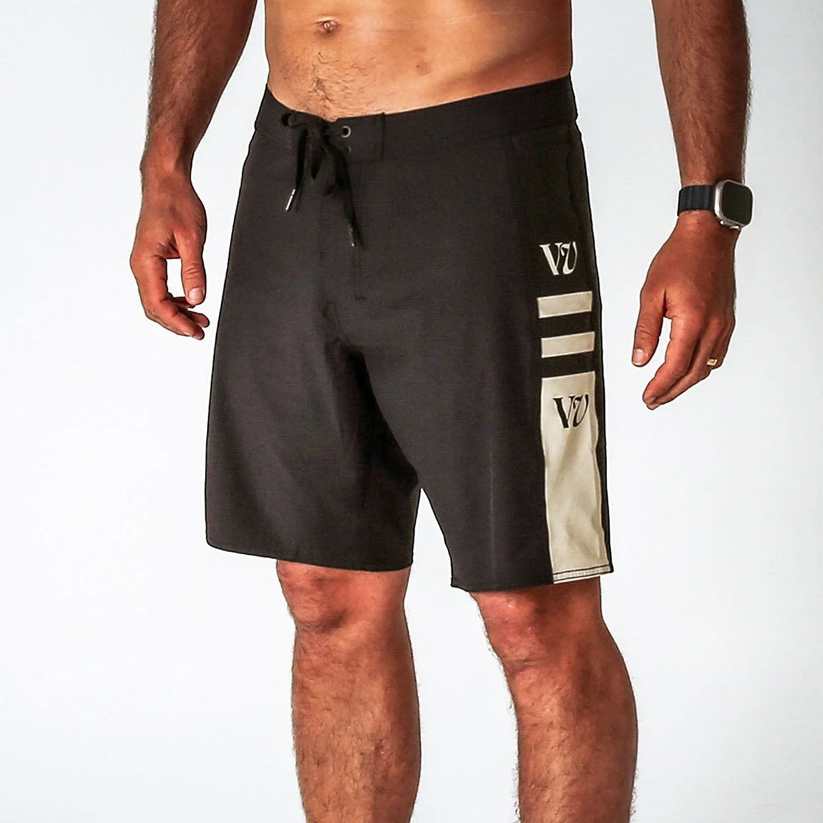 Short Rivvia Disclosure 18 Trunk Black/Bone