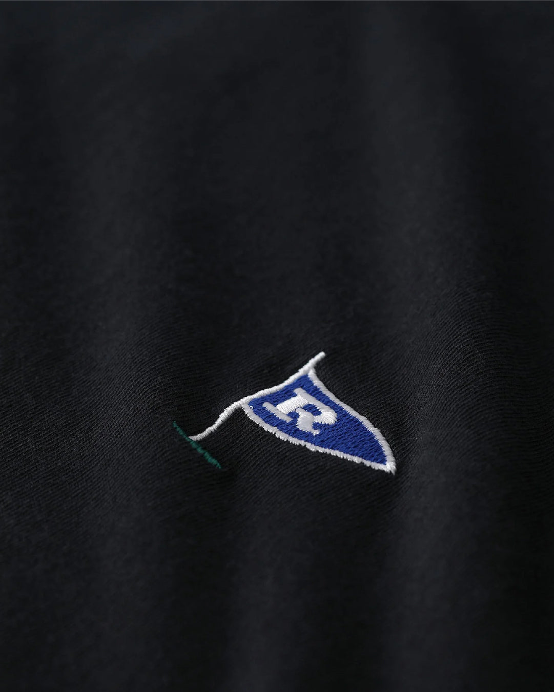 Polera Rivvia Flag Negro